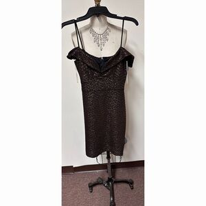 OFF The Shoulder Gold Black Dress